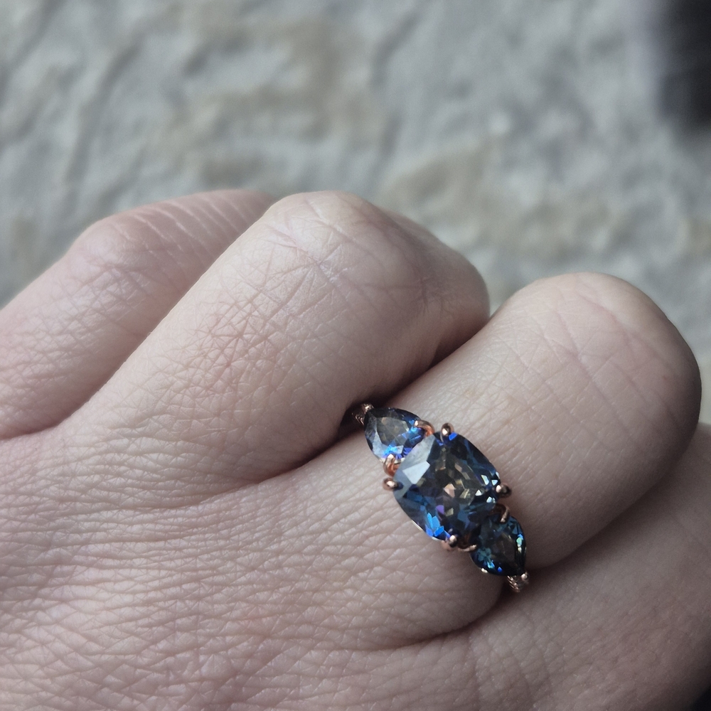 Stunning Blue Gemstone Silver Ring - image 4
